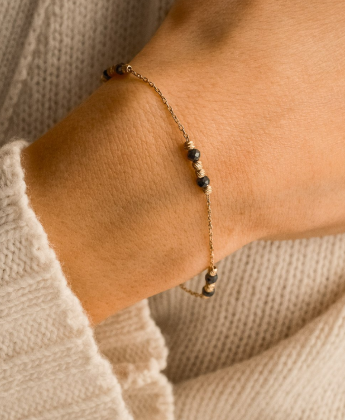 Złota bransoletka z czarnymi Onyksami pr. 585 1,47g - obrazek 2