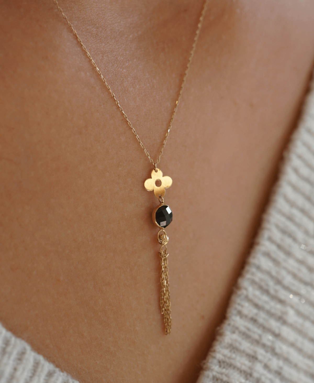 Złota celebrytka z kwiatkiem pr. 585